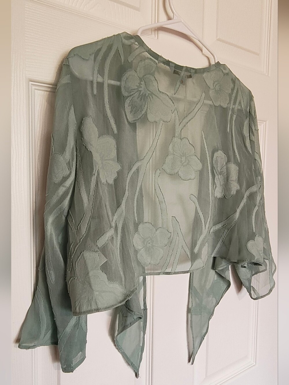 MSGLAMOR Floral Sheer Chiffon 3/4 Sleeve Shrug NWT Medium